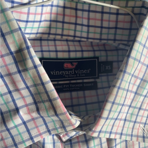 Handsome collection of five men’s XS Vineyard Vines long sleeve oxfords - Picture 8 of 11